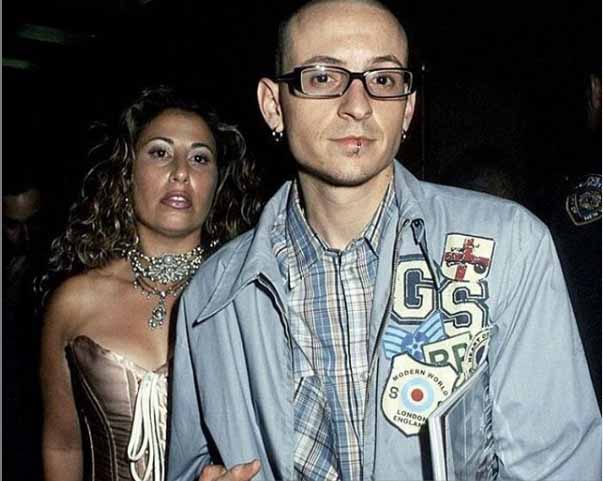 Samantha Marie Olit and Chester Bennington caught together in camera.